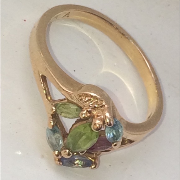 10k gold ring. - Picture 8 of 11